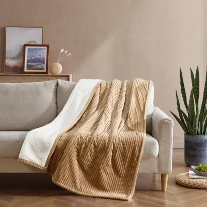 Eddie Bauer Mountain Valley Midweight Blanket