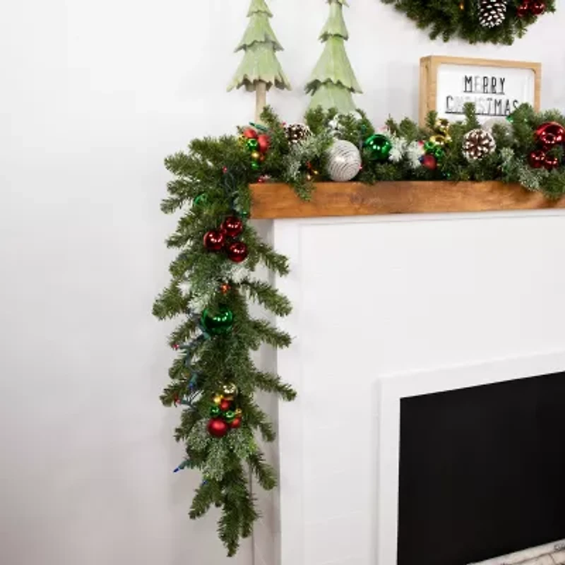 Northlight Canadian Pine Pre-Lit Christmas Indoor Garland