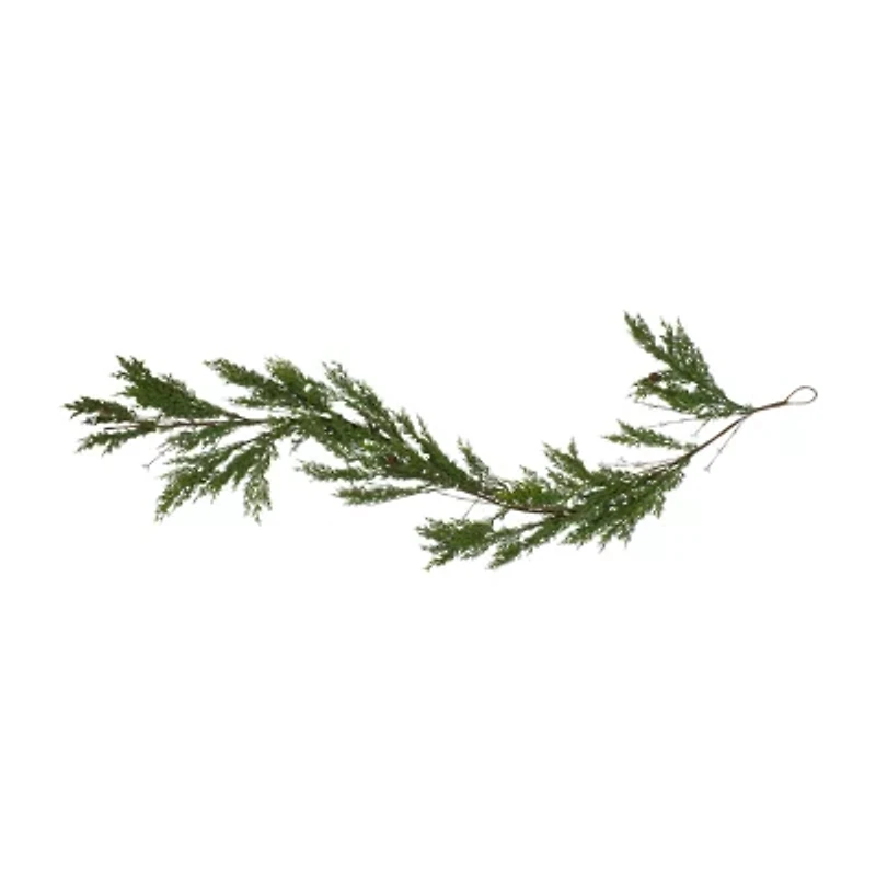 Northlight 6ft Cypress And Berry   Unlit Christmas Indoor Garland