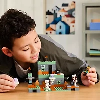 LEGO® Minecraft® Trial Chamber Building Blocks 322-pc.