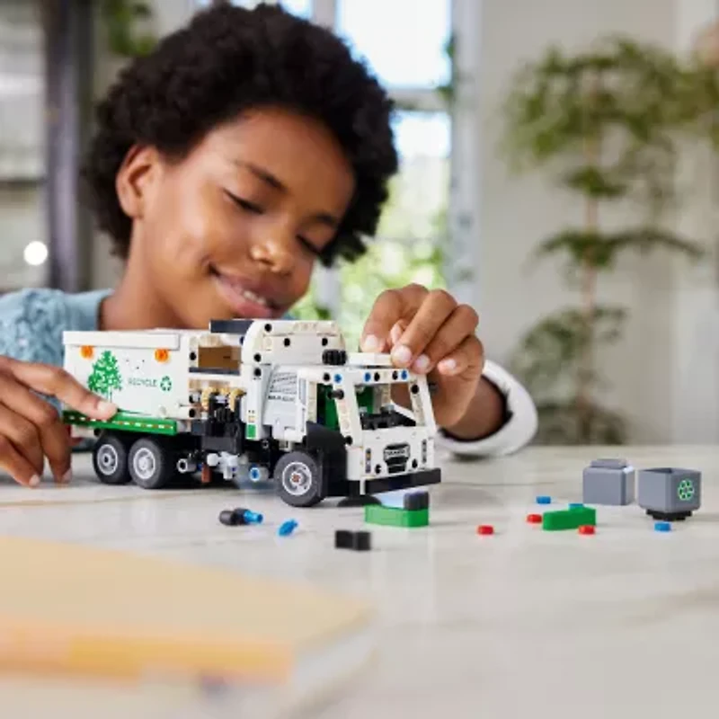 LEGO® Technic™ Mack Lr Electric Building Blocks 503-pc.