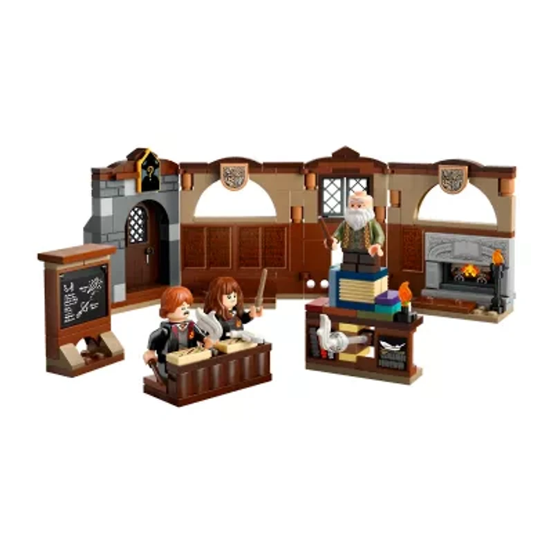 LEGO® Harry Potter™ Hogwarts Castle 76442 Building Blocks 204-pc.