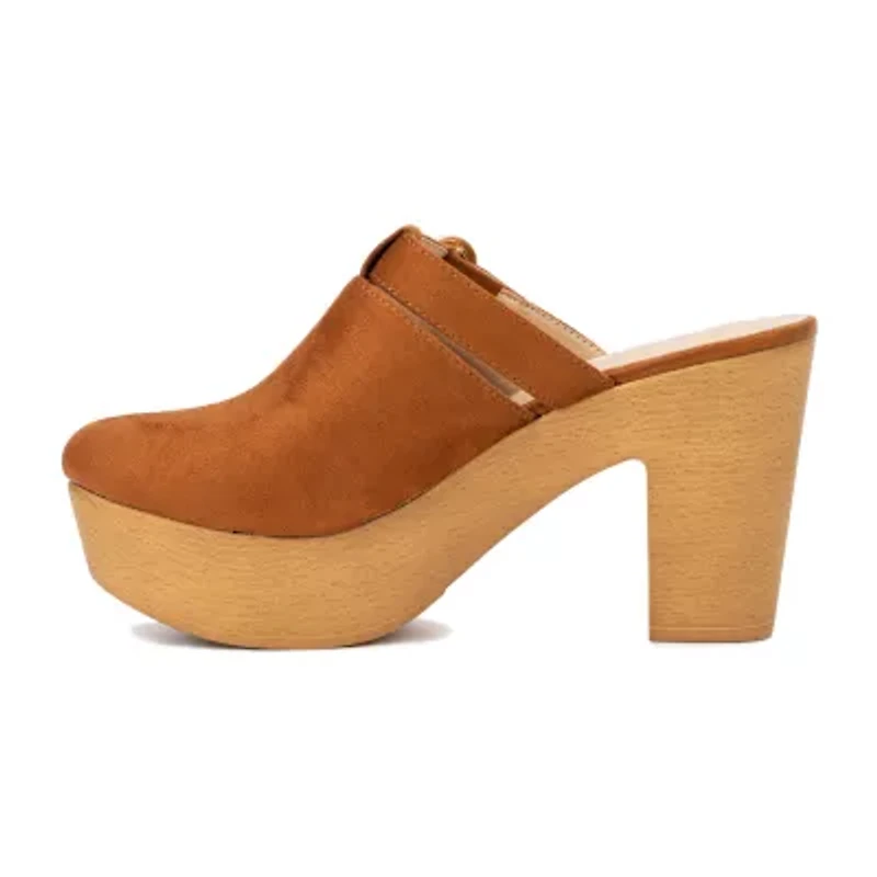 New York & Company Nyomi Womens Round Closed Toe Clogs