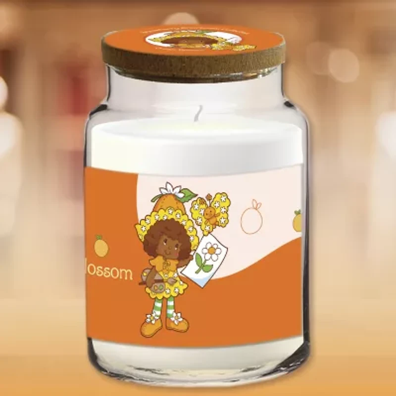 Courtside Market Strawberry Shortcake 26 Oz Orange Blossom Wave Scented Jar Candle