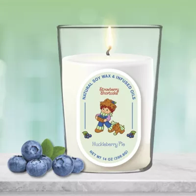 Courtside Market Strawberry Shortcake 14 Oz Huckleberry Pie Pill Shape Scented Jar Candle