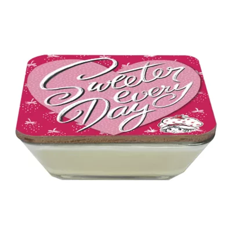 Courtside Market Strawberry Shortcake 20 Oz Sweeter Every Day Candy Dish Scented Jar Candle