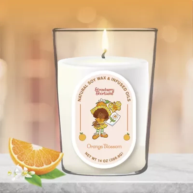 Courtside Market Strawberry Shortcake 14 Oz Orange Blossom Pill Shape Scented Jar Candle