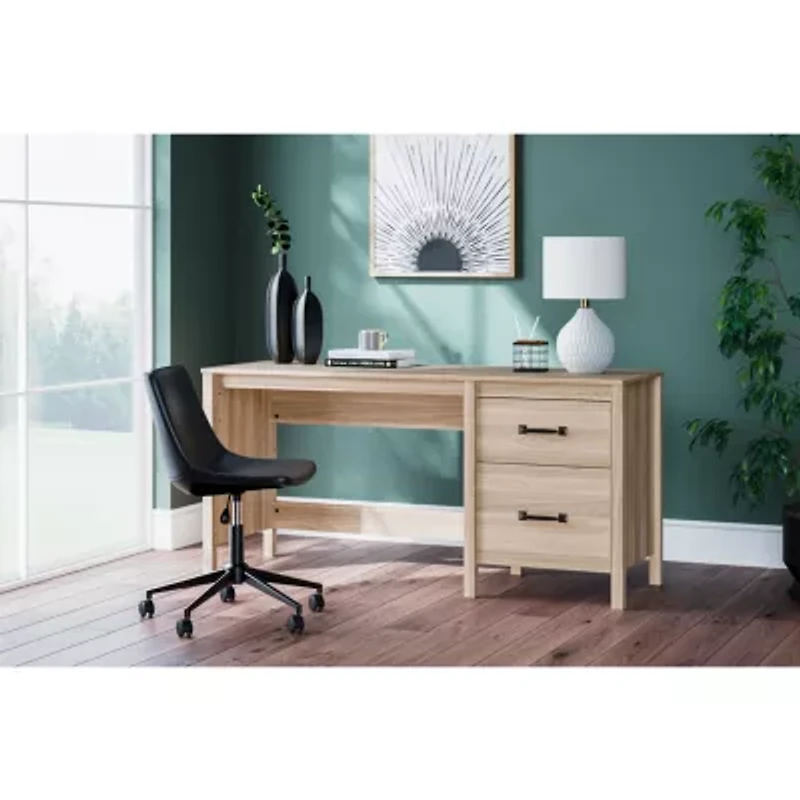 Signature Design by Ashley Battelle 60" Home Office Desk