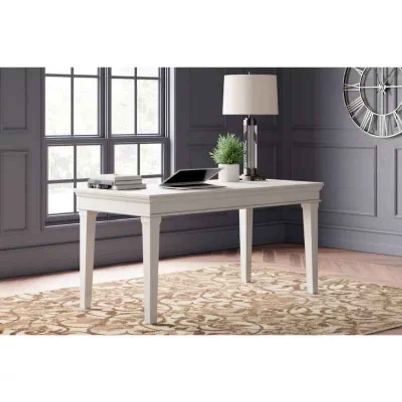 Signature Design by Ashley Kanwyn 63" Home Office Desk