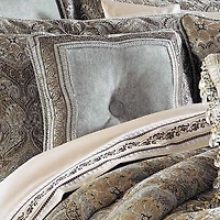 Queen Street Paulina Square Throw Pillow