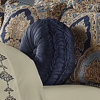 Five Queens Court Bristol Round Throw Pillow