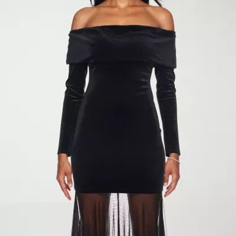 Premier Amour Womens Off The Shoulder Long Sleeve Velvet Evening Gown