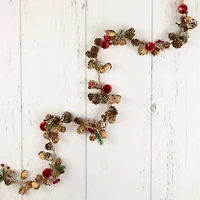 Northlight Pine Cones And Berries Unlit Christmas Indoor Garland