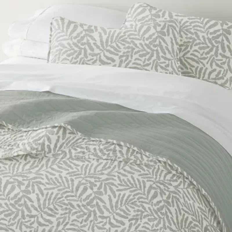 Casual Comfort Reversible Quilt Set