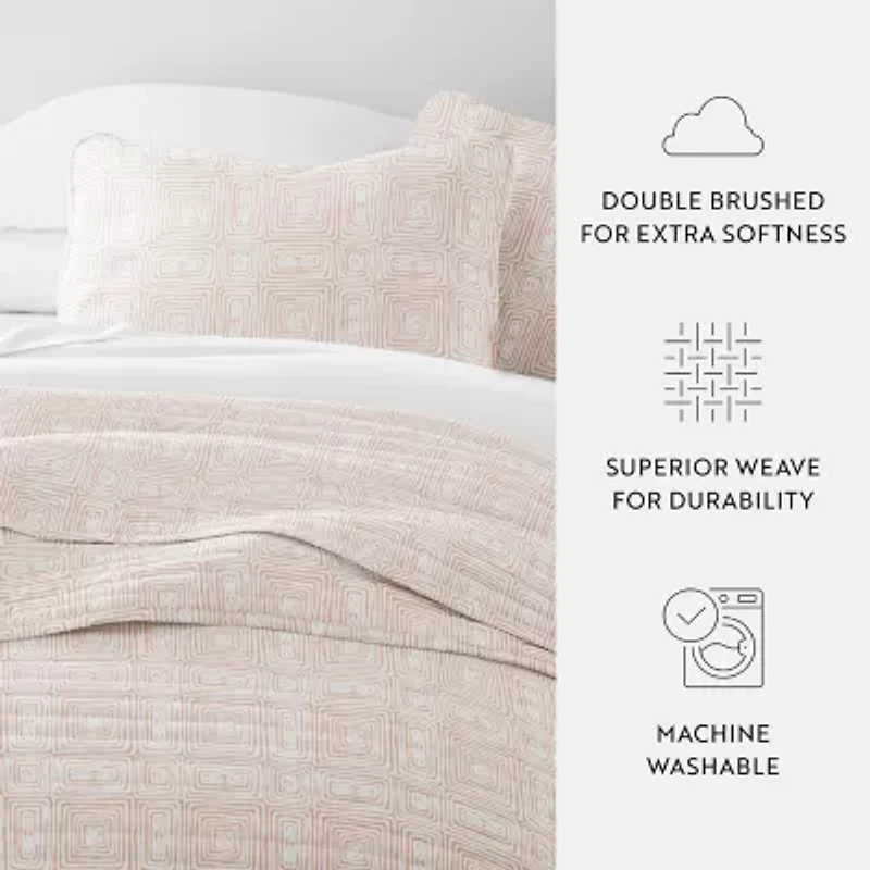 3 Piece All Season Lightweight Pattern Quilt Set