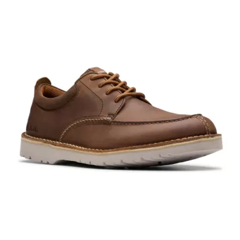 Clarks Eastridge Mens Moc Closed Toe Oxford Shoes