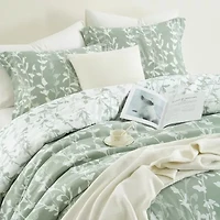 Stratford Park Marissa Leaves Easy Care Comforter Set