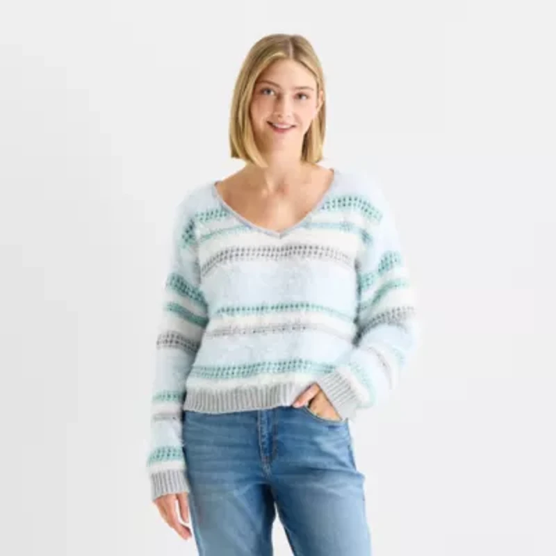 Arizona Juniors Womens V Neck Long Sleeve Striped Pullover Sweater