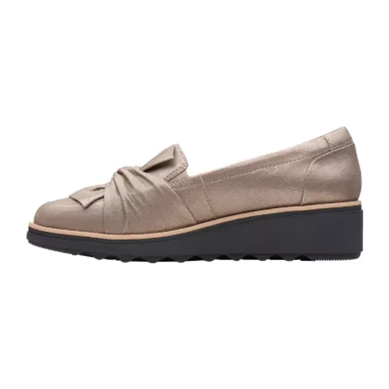 Clarks Womens Sharon Dasher Closed Toe Slip-On Shoe