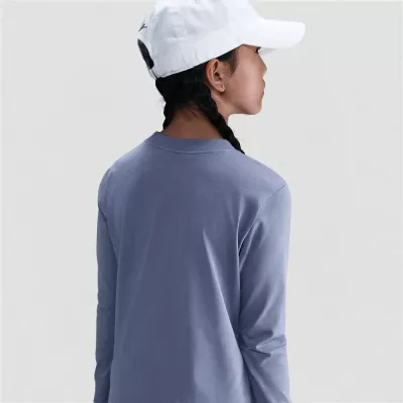 Nike Big Kid Unisex Crew Neck Long Sleeve Classic Fit Graphic T-Shirt