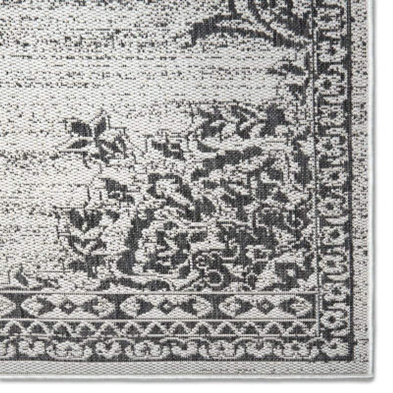 Nicole Miller Patio Country Azalea Medallion Loomed Rectangular Outdoor Area Rug