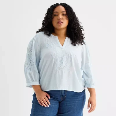 a.n.a Womens Plus Split Crew Neck 3/4 Sleeve Embroidered Blouse
