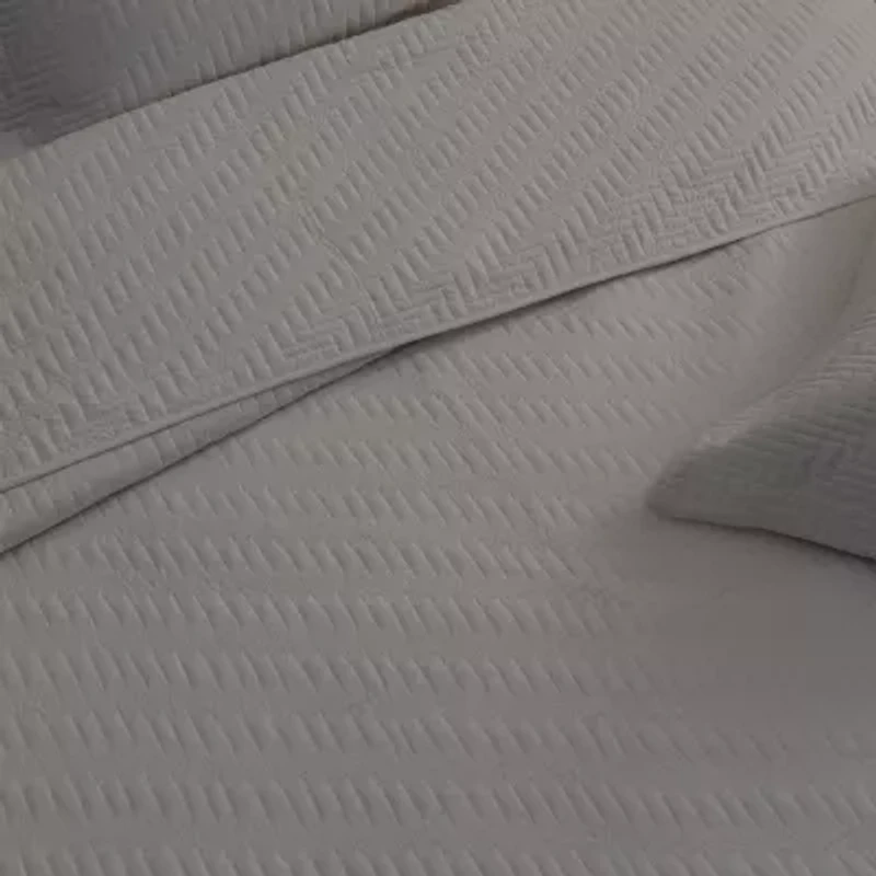 Linery Herringbone Stitched Quilt Set