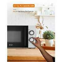 COMMERCIAL CHEF 0.7 Cu. Ft. Countertop Microwave with Mechanical Control White Microwave with 6 Power Levels