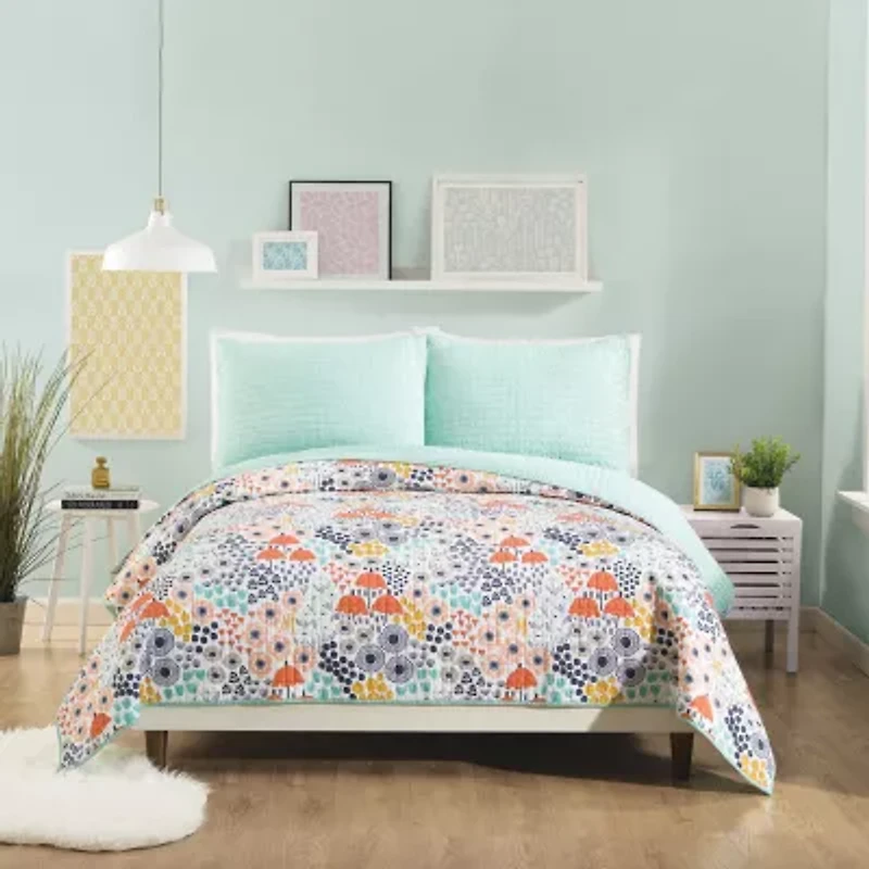 Makers Collective Elizabeth Olwen Mayflower Blush Quilt Set 3-pc. Reversible Quilt Set
