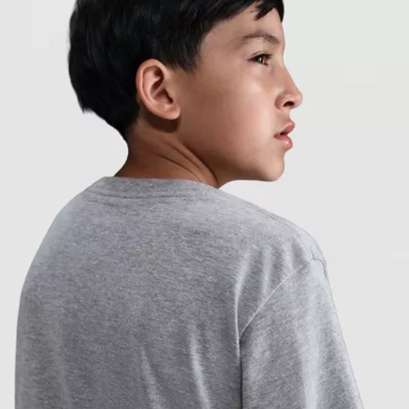 Nike Big Kid Unisex Crew Neck Short Sleeve Regular Fit Graphic T-Shirt