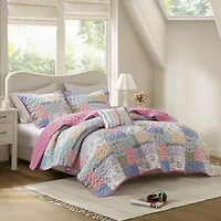 Intelligent Design Summer Patchwork Reversible Quilt Set with Decorative Pillow