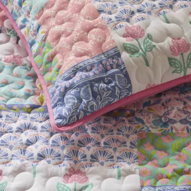 Intelligent Design Summer Patchwork Reversible Quilt Set with Decorative Pillow