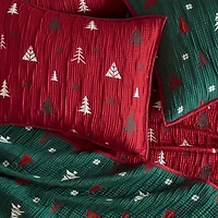 Woolrich Madison Park Holly Christmas Printed Quilt Set 3-pc. Easy Care