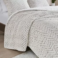 Woolrich Madison Park Aurora Ultra Plush Down Alternative Easy Care Comforter Set