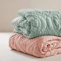 Madison Park Essentials Amelie Puffy Floral Easy Care Comforter Set