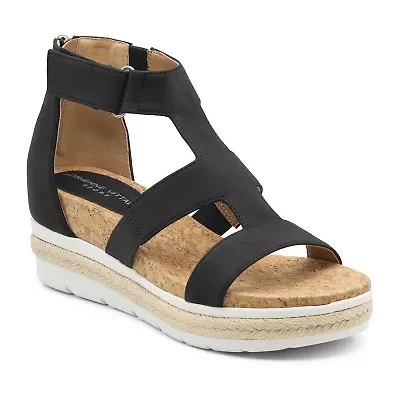 Adrienne Vittadini Womens Carlos Wedge Sandals