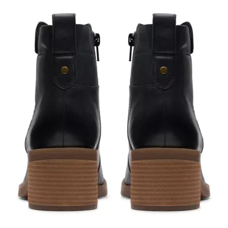 Clarks Womens Lileigh Charm Stacked Heel Booties