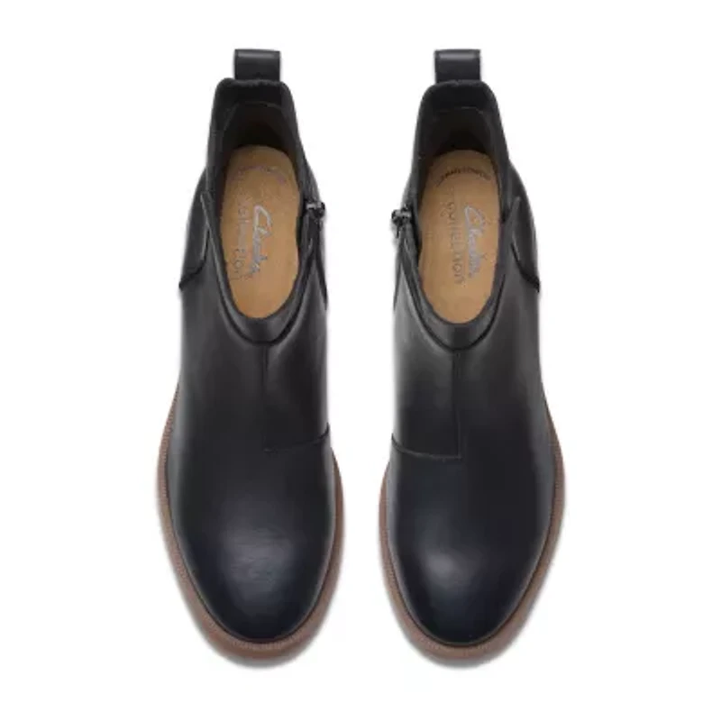 Clarks Womens Lileigh Charm Stacked Heel Booties