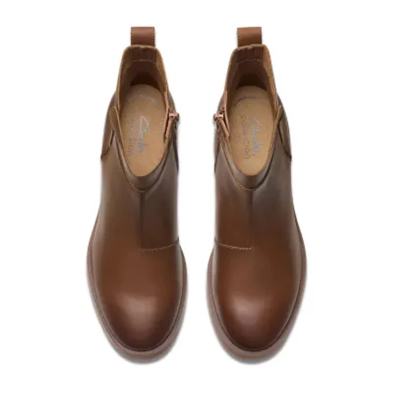 Clarks Womens Lileigh Charm Stacked Heel Booties