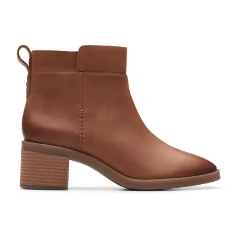 Clarks Womens Lileigh Charm Stacked Heel Booties
