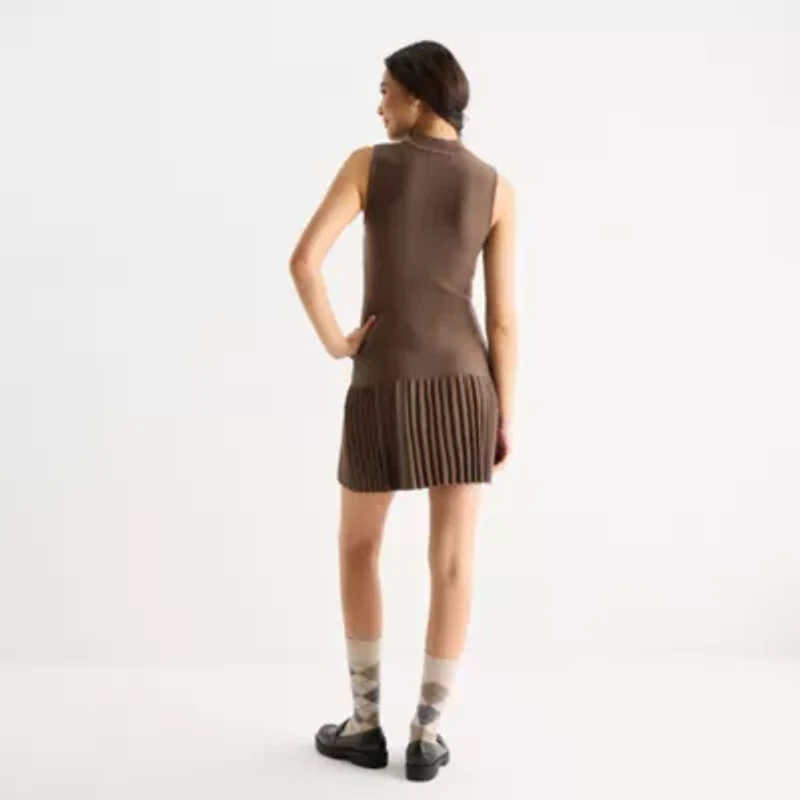 by&by Womens Juniors Sleeveless Sweater Dress