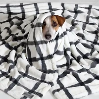 Eddie Bauer Bunkhouse Fur Like Washable Lightweight Throw