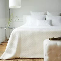 Bedvoyage Rayon from Bamboo Hem Coverlet