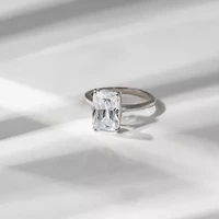 Diamonart Womens Cubic Zirconia Sterling Silver Solitaire Cocktail Ring