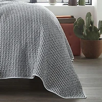 City Scene Leaves Quilt Set