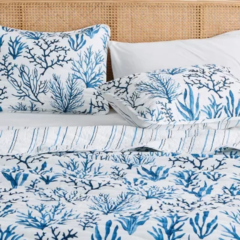 Reversible Coastal Print Quilt Set