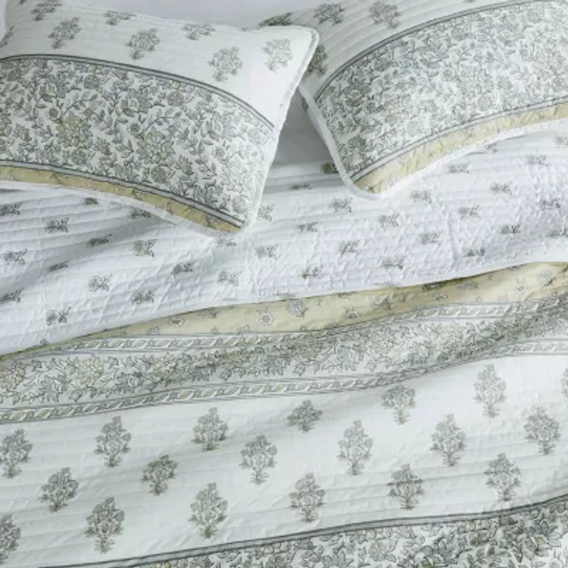 Reversible Floral Stripe Print Quilt Set