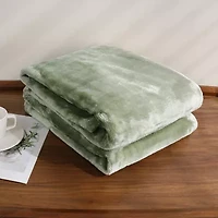 Ellora Plush Heavyweight Throw