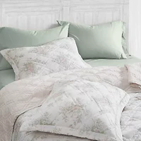 The Farmhouse By Rachel Ashwell English Garden Quilt Set