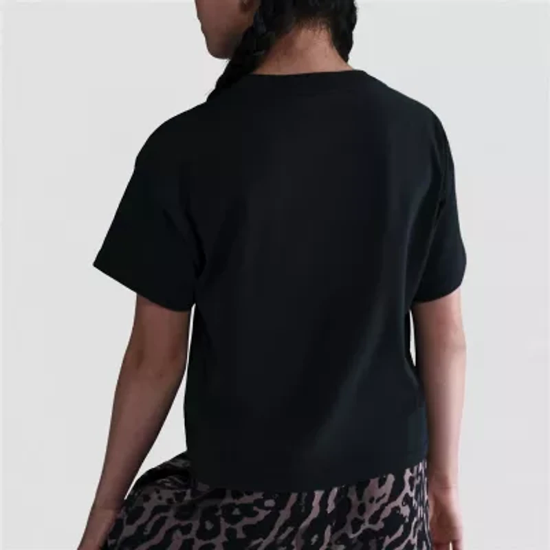 Nike Big Kid Girls Crew Neck Short Sleeve Boxy Fit Graphic T-Shirt